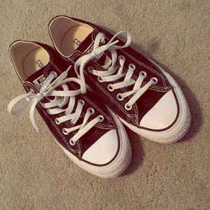 Black low top Convers